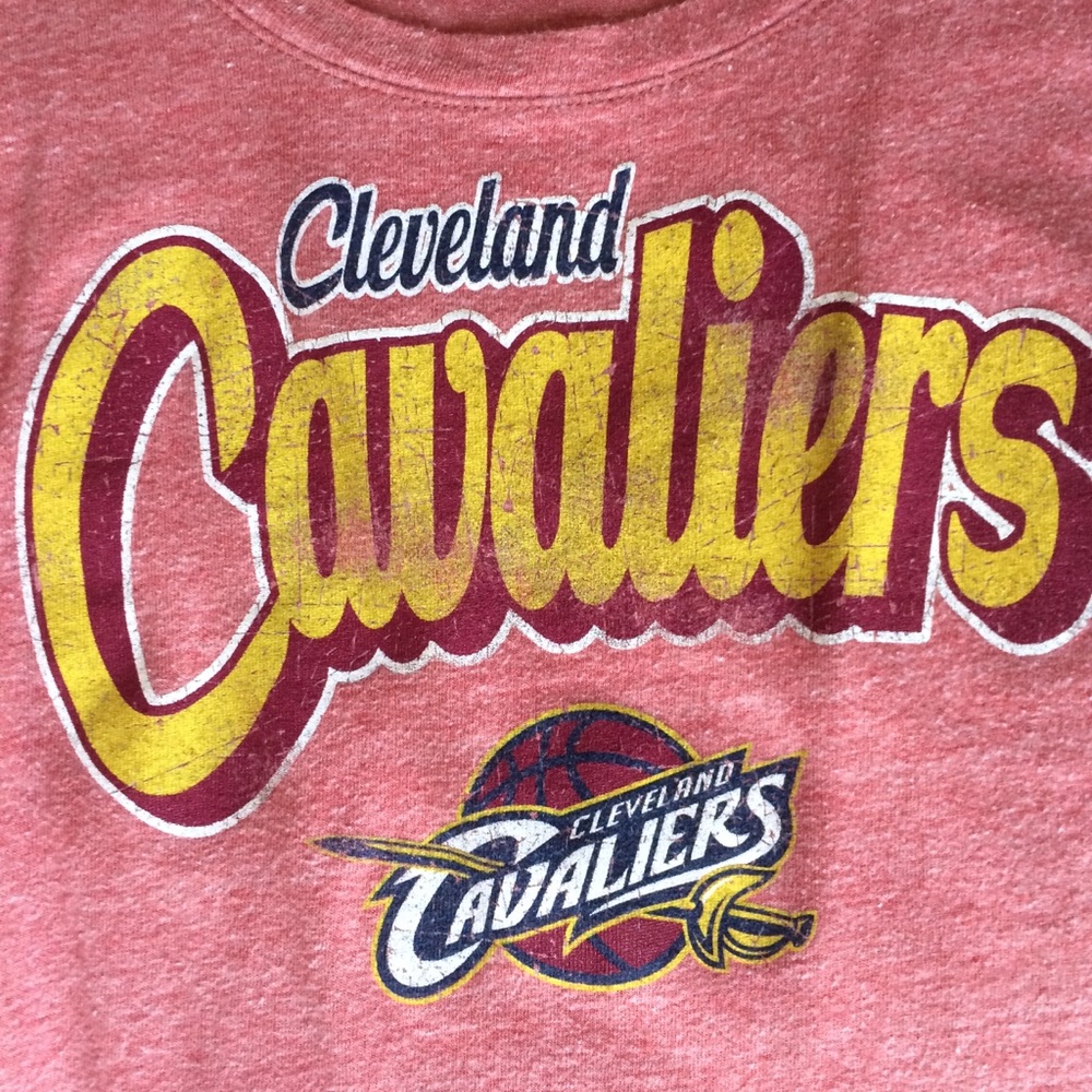 Cleveland Cavaliers L Tee EUC - Picture 2 of 7